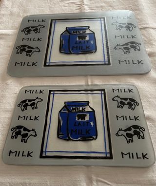 Set 2 Taglieri Vetro Temperato Mucca Latte