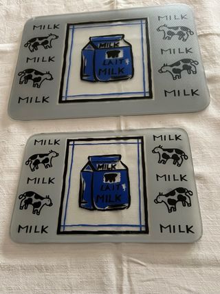 Set 2 Taglieri Vetro Temperato Mucca Latte