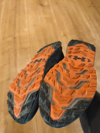 Zapatillas Trail Under Armour Talla 42.5