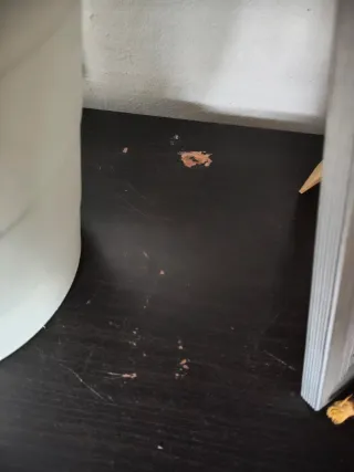 Mueble salón blanco y marrón oscuro