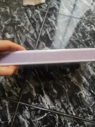 Lenovo Idea Tab con Lápiz sin abrir