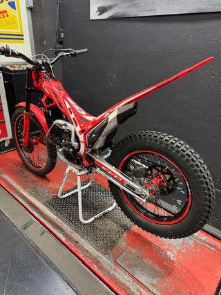 Beta Evo 300 2T 2023 Roja