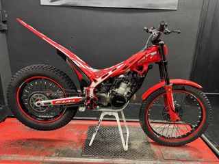 Beta Evo 300 2T 2023 Roja