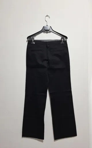 Pantalón negro recto