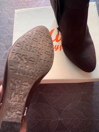 Botines cuña marrones