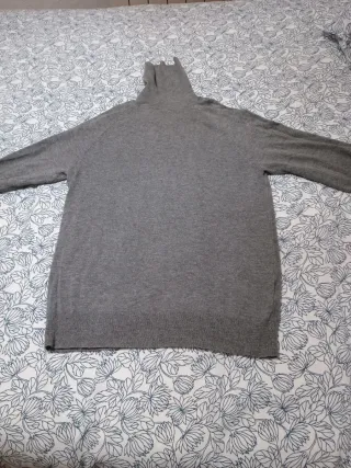 Jersey cuello alto gris