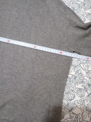 Jersey cuello alto gris