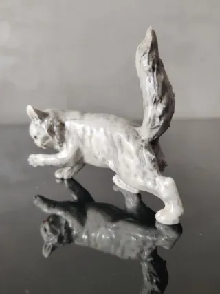 Cacciapuoti statuetta gatto in ceramica