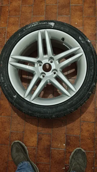 Llanta Peugeot 308 CC con Neumático Continental