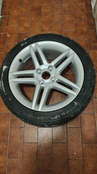 Llanta Peugeot 308 CC con Neumático Continental