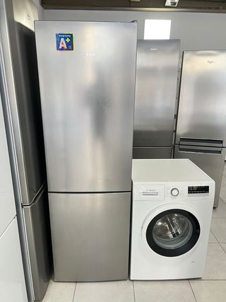 Nevera Bosch y Lavadora Blanca
