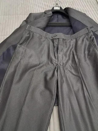 Traje Chaqueta Rayas Gris Talla 54