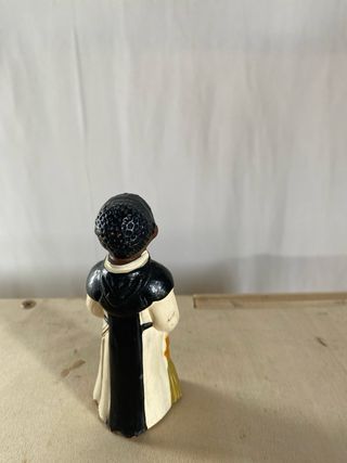 Figura Fray Escoba de barro