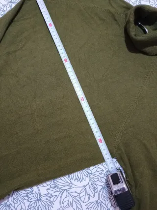 Jersey cuello alto verde oliva