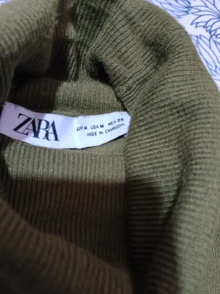 Jersey cuello alto verde oliva