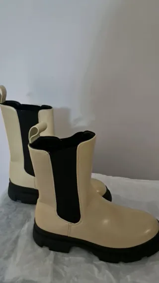 Stivaletti Calliope beige/nero nuovi