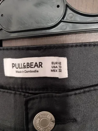 Conjunto Pantalón Efecto Piel y Jersey Peluche