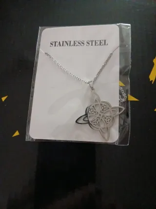 Colgante Nudo Celta Acero Inoxidable