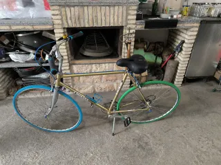 Bicicleta de carretera COLNER dorada