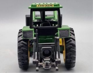 Tractor John Deere 3350 Ertl 1/32