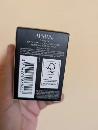 Armani Beauty - Esponja de Maquillaje Negra