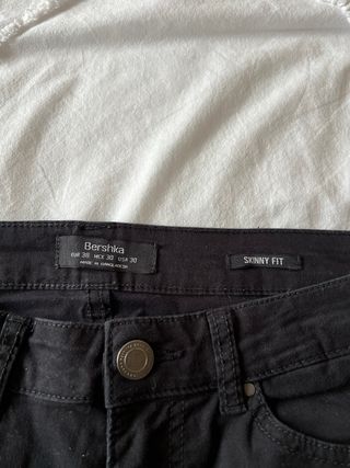 Pantalón Zara beige (2x1)