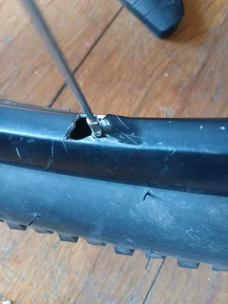 Rueda 27.5 Disco + Piñón 40-11 + cubierta y cámara