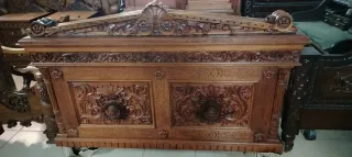 Dormitorio madera tallada ángeles