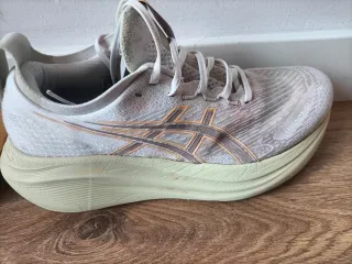 Asics Gel Nimbus 27 Talla 43.5