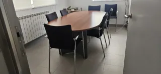 Mesa de reuniones madera y metal