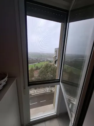 Ventanas aluminio hojas abatibles y cerramiento