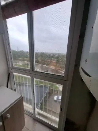 Ventanas aluminio hojas abatibles y cerramiento