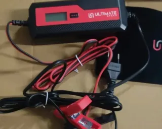 Cargador Batería Coche Moto 12V/6V Ultímate nuevo