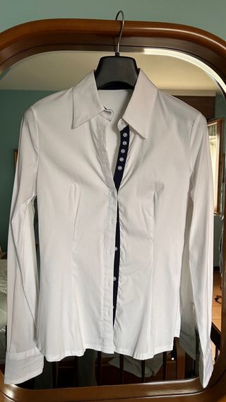 Camicia donna bianca con dettagli blu