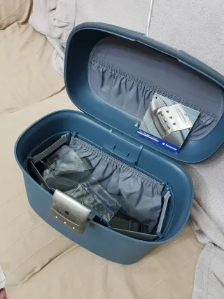 Maleta de viaje Samsonite azul y plateada