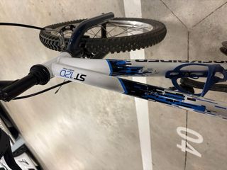 Bicicleta Rockrider Blanca y Azul