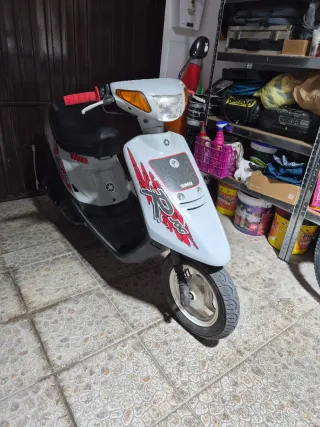 Yamaha Jog R antigua