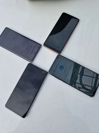 Lote 4 móviles Samsung