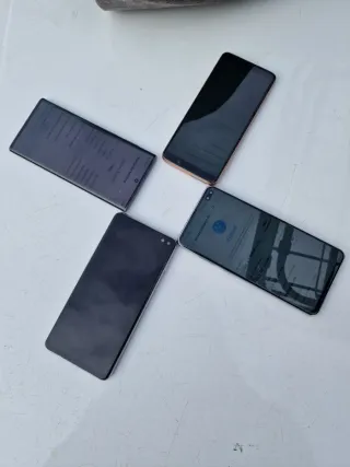 Lote 4 móviles Samsung