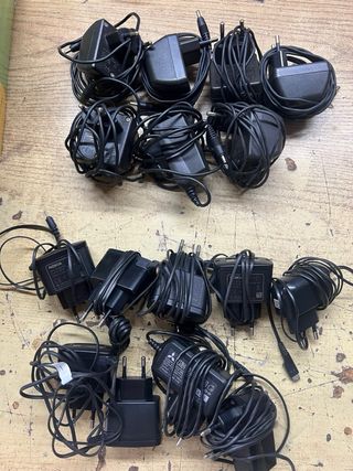 Lote 20 móviles de marcas variadas+cargadores