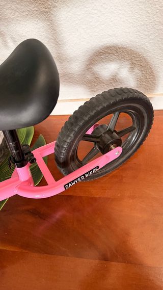 Bicicleta de equilibrio Sawyer rosa
