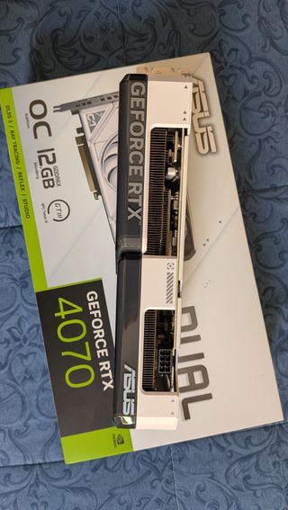Scheda Grafica Asus RTX 4070 Dual OC