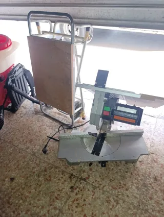 Sierra ingletadora profesional