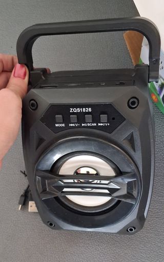 Altavoz Bluetooth ZQS1826 con luz
