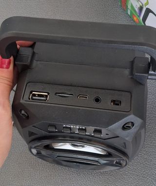 Altavoz Bluetooth ZQS1826 con luz