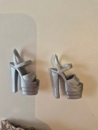 Roupa Barbie Shakira