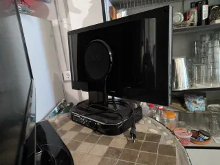 2 Televisores Negros