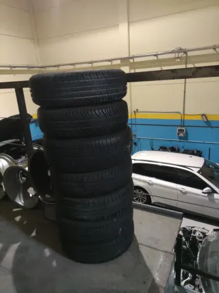 Rueda de repuesto Neumáticos , llantas