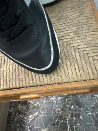 Geox Bambas Negro y Dorado