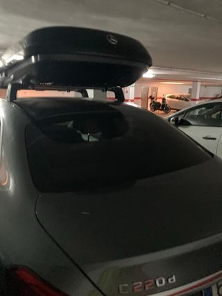 Cofre maletero Mercedes seminuevo
